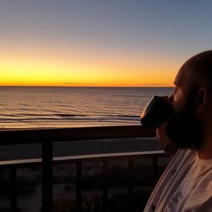 Meet your Posher, Derek